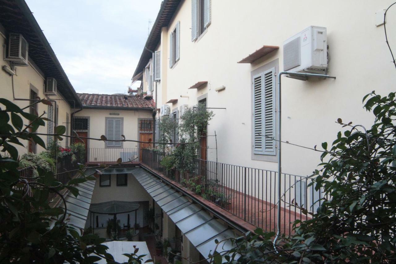 Angolo Fiorito In San Lorenzo Florence Extérieur photo
